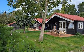 The Bee - Trekkershuts & Apartment